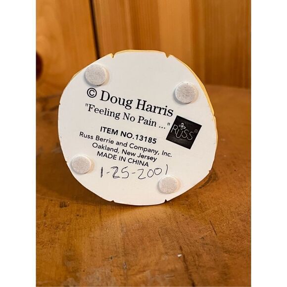 Doug Harris Hand painted Figurine Nurse "Feeling No Pain…” Russ Berrie 13185 - Picture 6 of 6